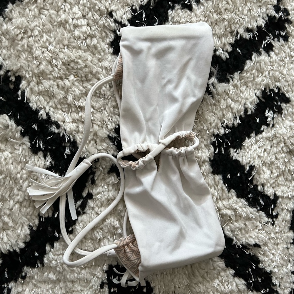 Acacia strapless top white